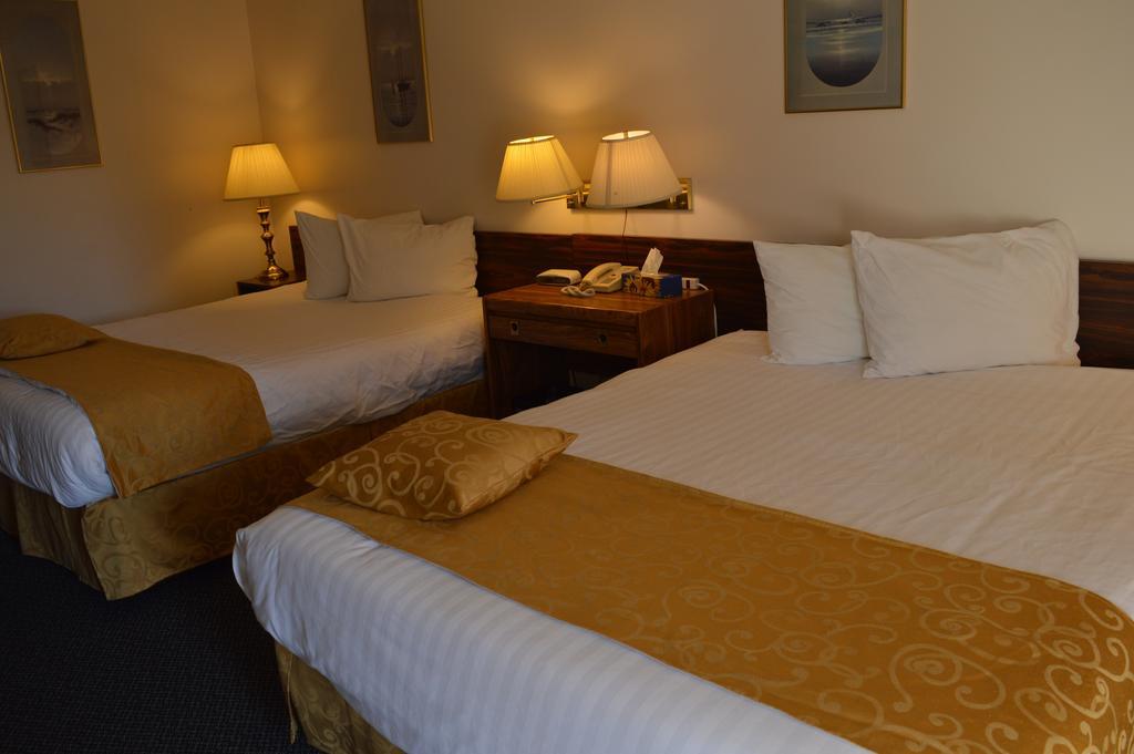 Circle 5 Motel Olds Room photo