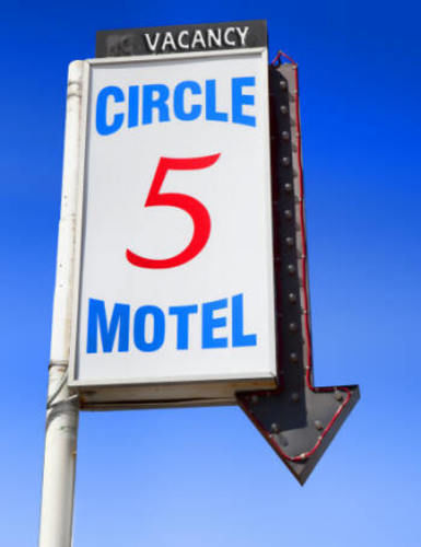 Circle 5 Motel Olds Exterior photo
